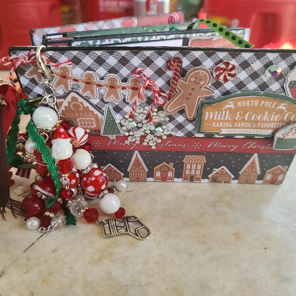Christmas  recipe scrapbook 41/2x61/2